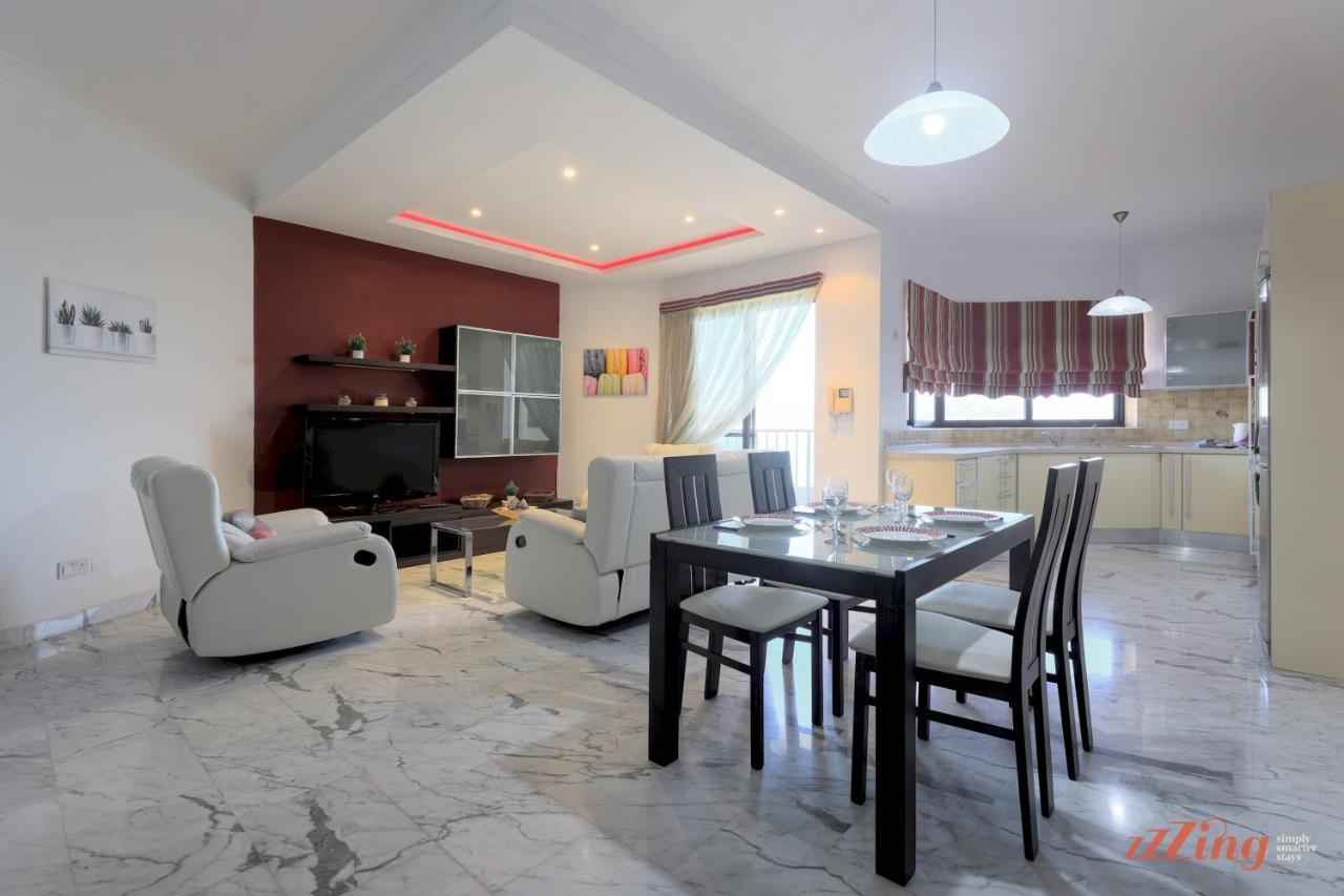 Beachfront 2 Bedroom Holiday Home Is-Sellum Exterior foto
